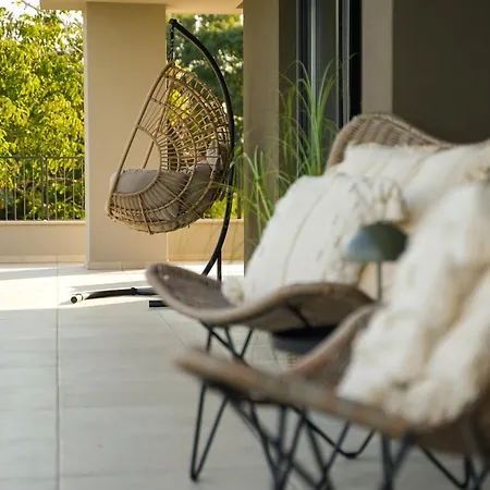 Villa Zidine, Luxury With Seaview And Salt Pool Water