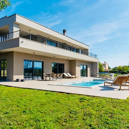 Zidine, Luxury With Seaview And Salt Pool Water * Puntera
