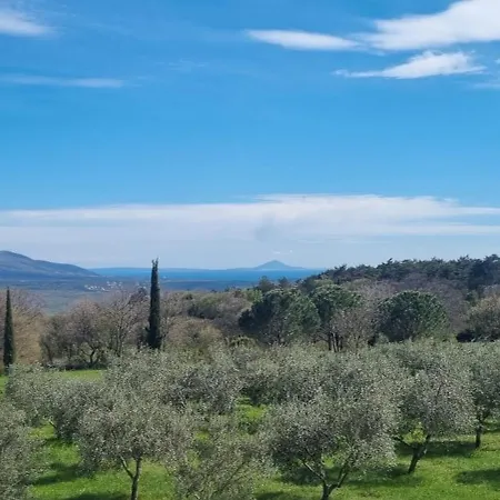 Zidine, Luxury With Seaview And Salt Pool Water 别墅 *