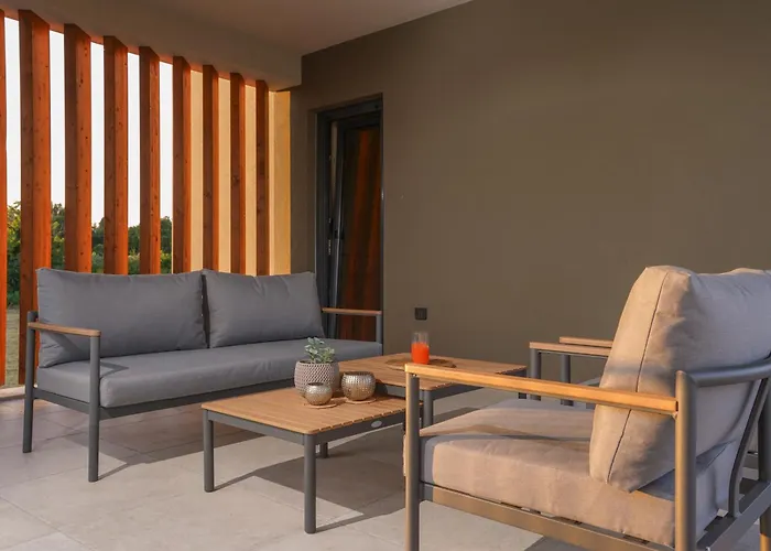 Zidine, Luxury With Seaview And Salt Pool Water *