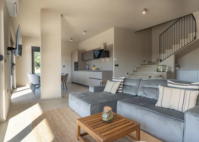 Villa Zidine, Luxury With Seaview And Salt Pool Water *