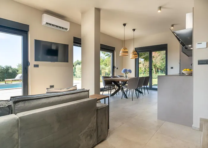 Villa Zidine, Luxury With Seaview And Salt Pool Water *