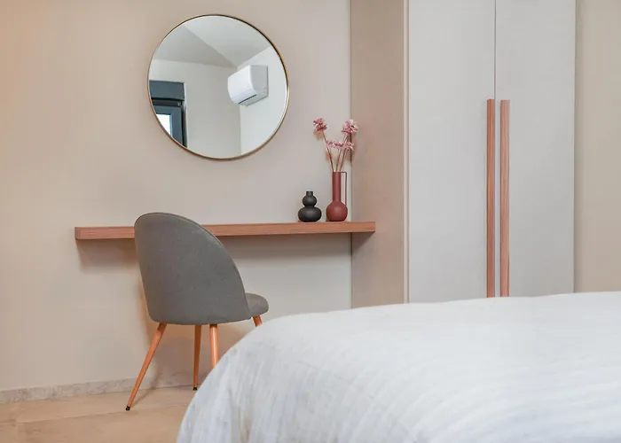 Villa Zidine, Luxury With Seaview And Salt Pool Water Puntera