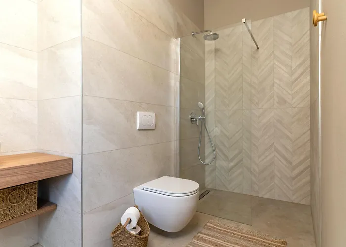 Villa Zidine, Luxury With Seaview And Salt Pool Water