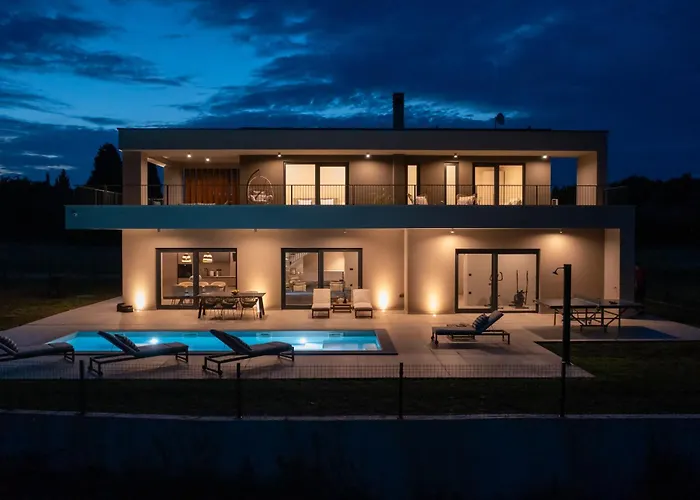 Zidine, Luxury With Seaview And Salt Pool Water *