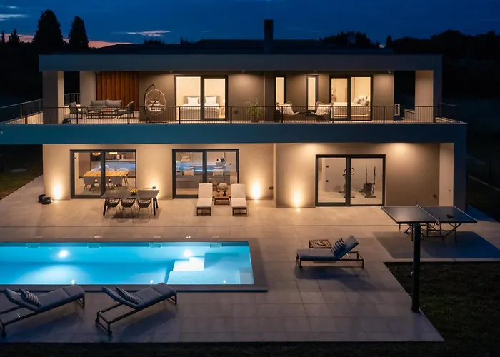 Zidine, Luxury With Seaview And Salt Pool Water * Puntera