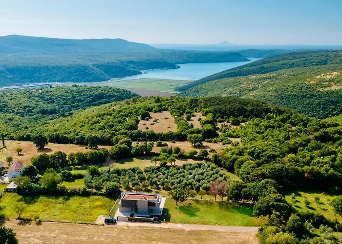 Zidine, Luxury With Seaview And Salt Pool Water *