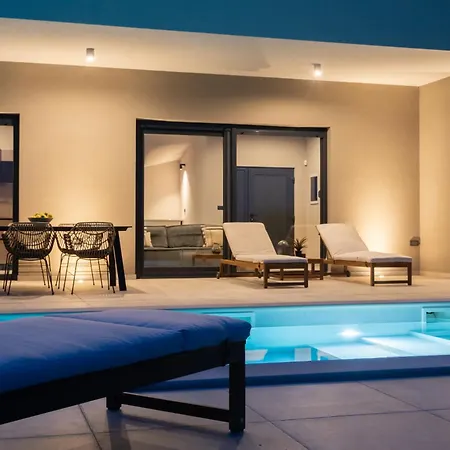 Βίλα Zidine, Luxury With Seaview And Salt Pool Water *