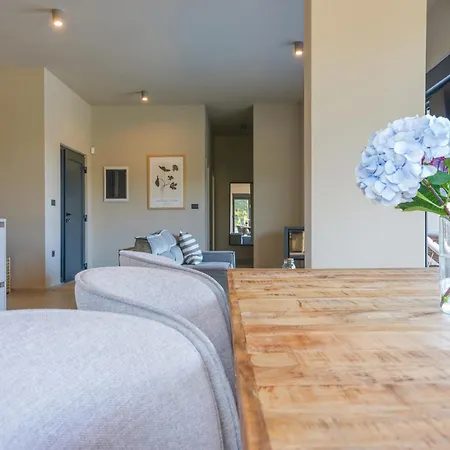 Zidine, Luxury With Seaview And Salt Pool Water