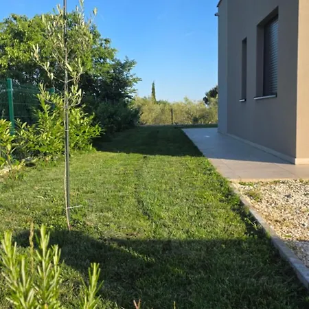 Zidine, Luxury With Seaview And Salt Pool Water Βίλα Puntera