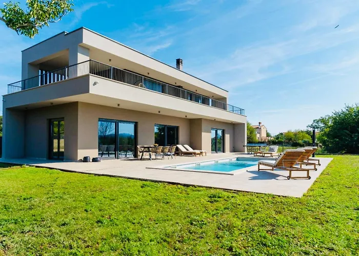 Zidine, Luxury With Seaview And Salt Pool Water * Puntera